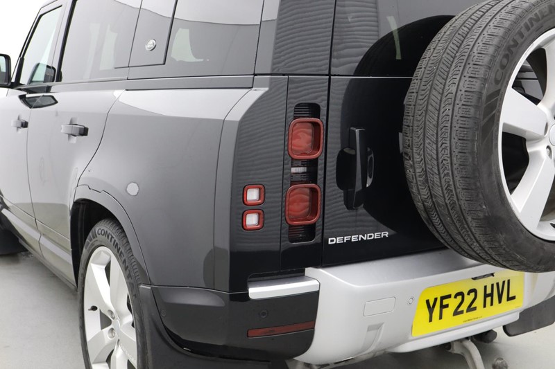 2022 (22) LAND ROVER DEFENDER 3.0 D250 XS Edition 110 5dr Auto 5042032
