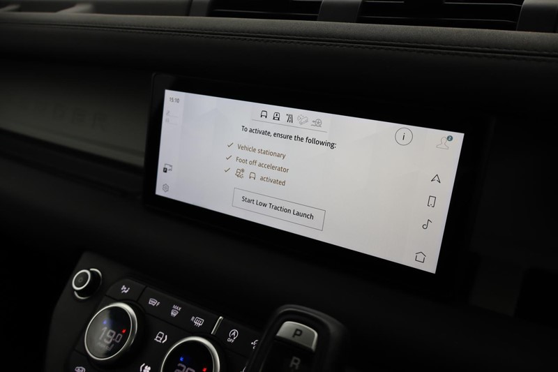 2022 (22) LAND ROVER DEFENDER 3.0 D250 XS Edition 110 5dr Auto 5042020