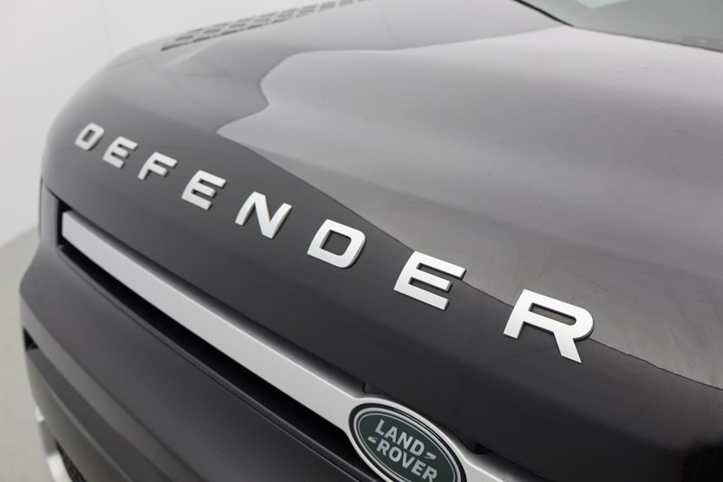 2022 (22) LAND ROVER DEFENDER 3.0 D250 XS Edition 110 5dr Auto 5041996