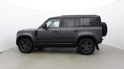 2024 (24) LAND ROVER DEFENDER 3.0 D250 X-Dynamic SE 110 5dr Auto 5052945