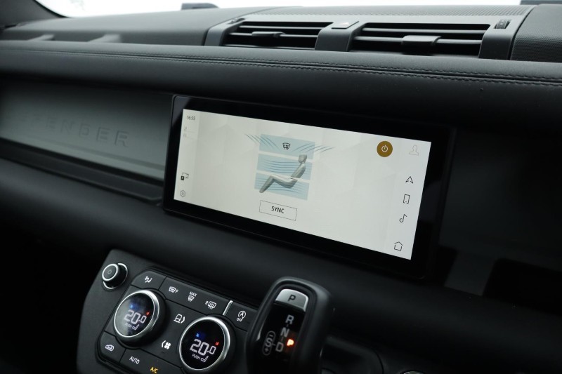 2024 (24) LAND ROVER DEFENDER 3.0 D250 X-Dynamic SE 110 5dr Auto 5052968