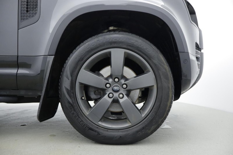 2024 (24) LAND ROVER DEFENDER 3.0 D250 X-Dynamic SE 110 5dr Auto 5052957