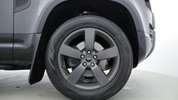 2024 (24) LAND ROVER DEFENDER 3.0 D250 X-Dynamic SE 110 5dr Auto 5052957