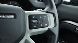 2024 (24) LAND ROVER DEFENDER 3.0 D250 X-Dynamic SE 110 5dr Auto 5052960