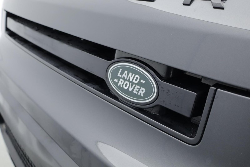 2024 (24) LAND ROVER DEFENDER 3.0 D250 X-Dynamic SE 110 5dr Auto 5052954