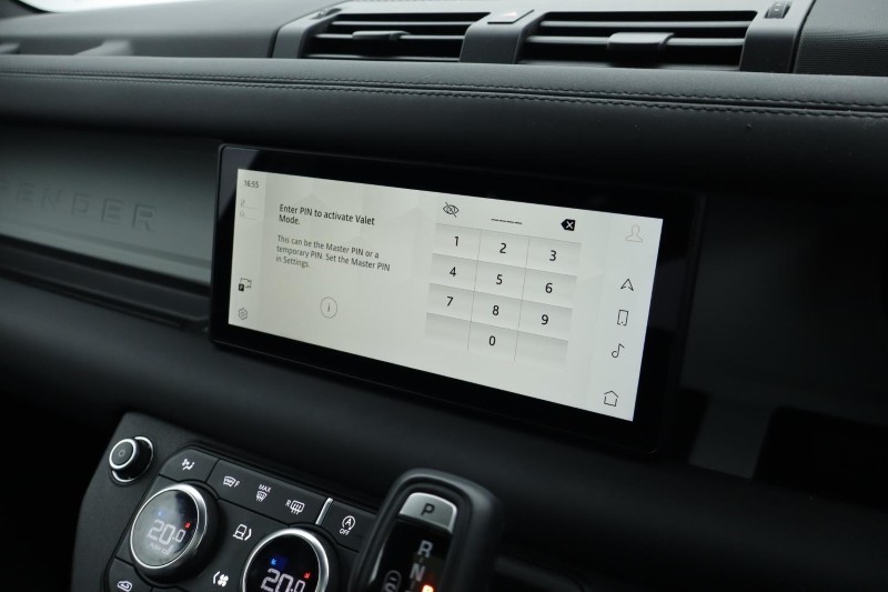 2024 (24) LAND ROVER DEFENDER 3.0 D250 X-Dynamic SE 110 5dr Auto 5052969