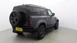 2024 (24) LAND ROVER DEFENDER 3.0 D250 X-Dynamic SE 110 5dr Auto 5052946