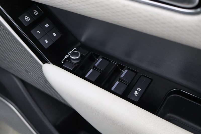 2021 (70) LAND ROVER RANGE ROVER VELAR 2.0 P250 Edition 5dr Auto 5018287