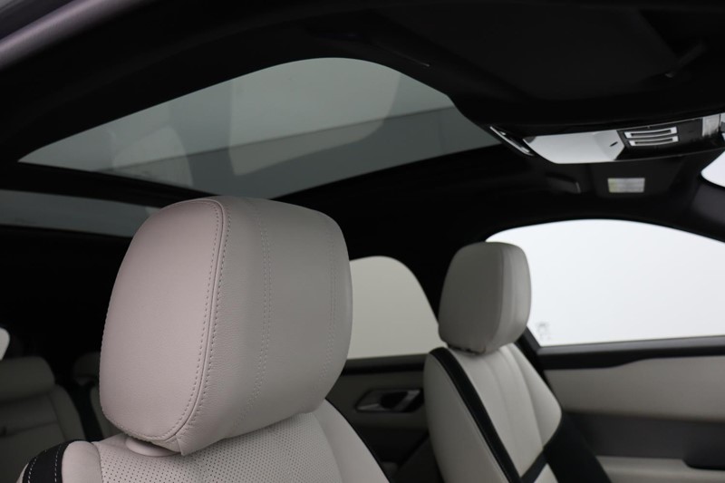 2021 (70) LAND ROVER RANGE ROVER VELAR 2.0 P250 Edition 5dr Auto 5017348