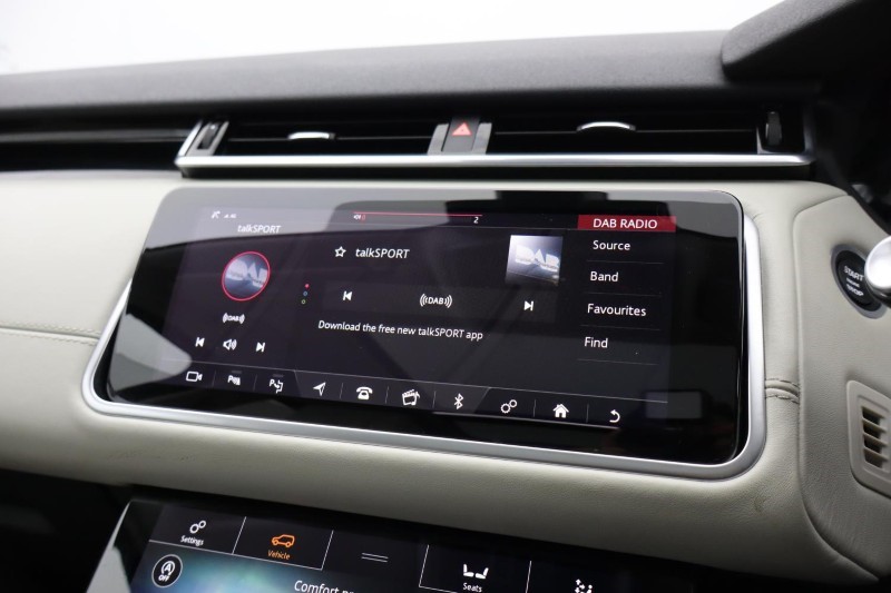 2019 (19) LAND ROVER RANGE ROVER VELAR 2.0 D240 R-Dynamic HSE 5dr Auto 5181423