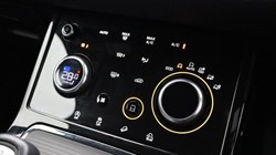 2021 (70) LAND ROVER RANGE ROVER EVOQUE 2.0 D165 R-Dynamic S 5dr Auto 5056775