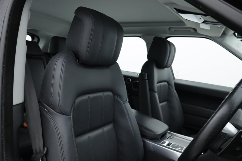 2022 (22) LAND ROVER RANGE ROVER SPORT 3.0 D250 HSE 5dr Auto 5049159