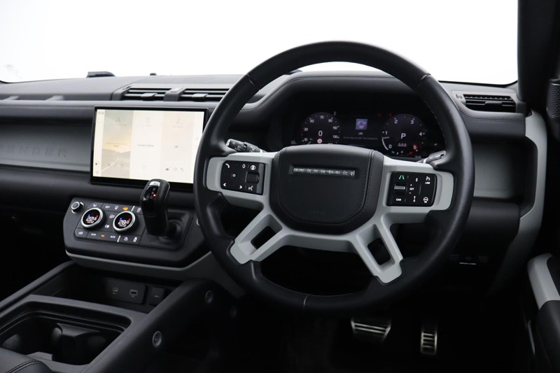 2023 (73) LAND ROVER DEFENDER 3.0 D250 HSE 90 3dr Auto 5043221