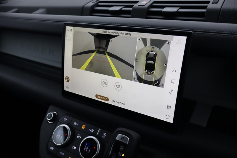 2023 (73) LAND ROVER DEFENDER 3.0 D250 HSE 90 3dr Auto 5043204