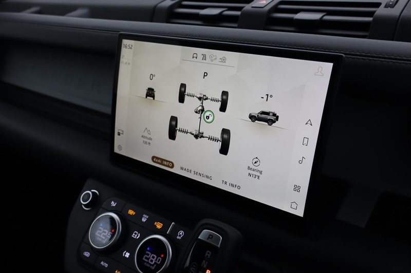 2023 (73) LAND ROVER DEFENDER 3.0 D250 HSE 90 3dr Auto 5043209