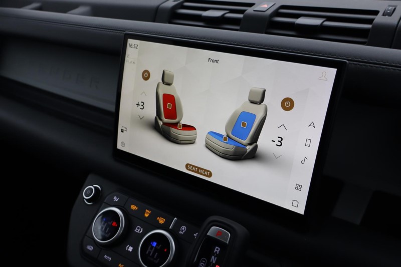 2023 (73) LAND ROVER DEFENDER 3.0 D250 HSE 90 3dr Auto 5043205