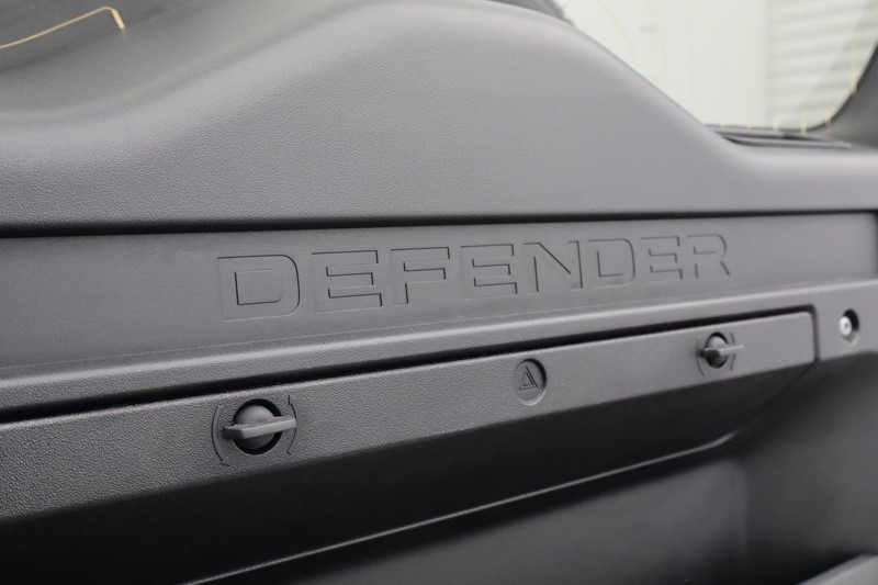 2024 (73) LAND ROVER DEFENDER 3.0 D250 X-Dynamic HSE 90 3dr Auto 5033501