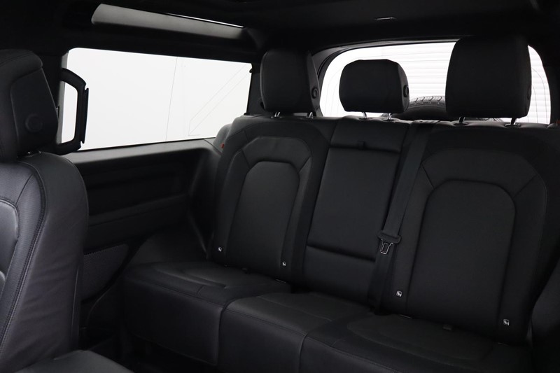 2024 (73) LAND ROVER DEFENDER 3.0 D250 X-Dynamic HSE 90 3dr Auto 5033462