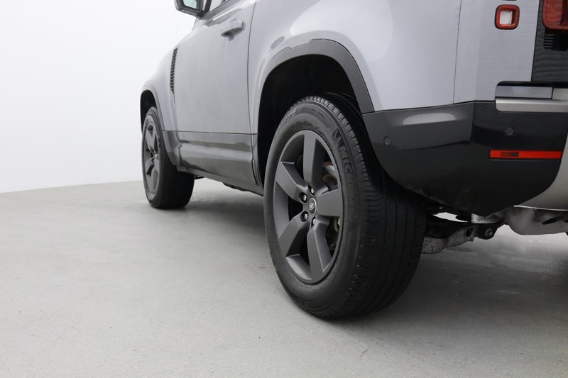 2024 (73) LAND ROVER DEFENDER 3.0 D250 X-Dynamic HSE 90 3dr Auto 5033498