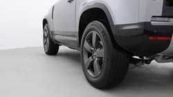 2024 (73) LAND ROVER DEFENDER 3.0 D250 X-Dynamic HSE 90 3dr Auto 5033498