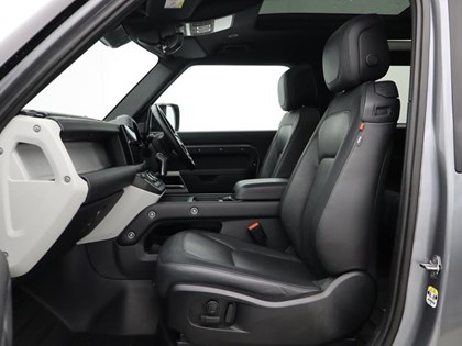 2024 (73) LAND ROVER DEFENDER 3.0 D250 X-Dynamic HSE 90 3dr Auto