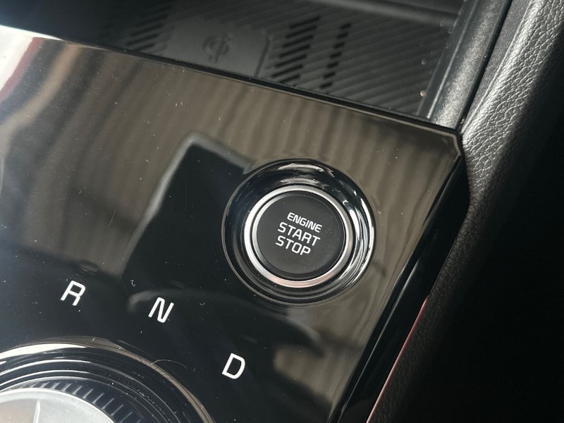 2023 (73) KIA SPORTAGE 1.6T GDi HEV GT-Line S 5dr Auto AWD 3383605