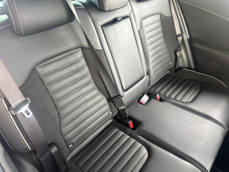 2023 (73) KIA SPORTAGE 1.6T GDi HEV GT-Line S 5dr Auto AWD 3383580