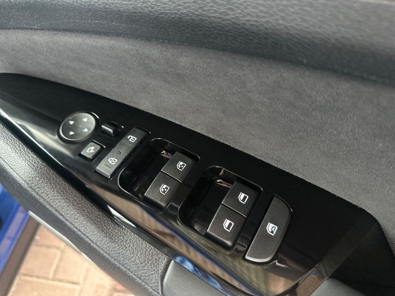 2023 (73) KIA SPORTAGE 1.6T GDi HEV GT-Line S 5dr Auto AWD 3383561