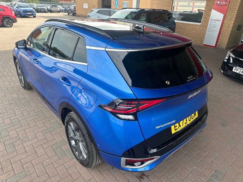 2023 (73) KIA SPORTAGE 1.6T GDi HEV GT-Line S 5dr Auto AWD 3383599