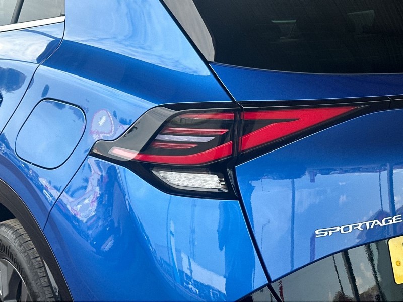 2023 (73) KIA SPORTAGE 1.6T GDi HEV GT-Line S 5dr Auto AWD 3383590