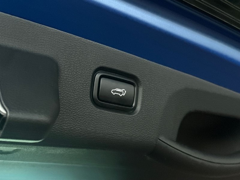 2023 (73) KIA SPORTAGE 1.6T GDi HEV GT-Line S 5dr Auto AWD 3383584