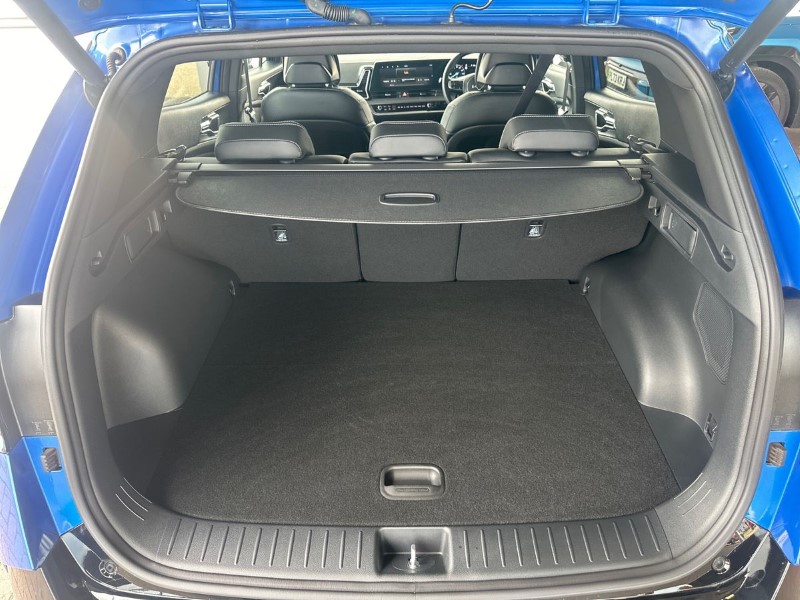 2023 (73) KIA SPORTAGE 1.6T GDi HEV GT-Line S 5dr Auto AWD 3383583