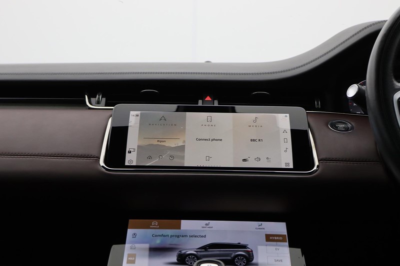 2022 (22) LAND ROVER RANGE ROVER EVOQUE 1.5 P300e Autobiography 5dr Auto 5035142