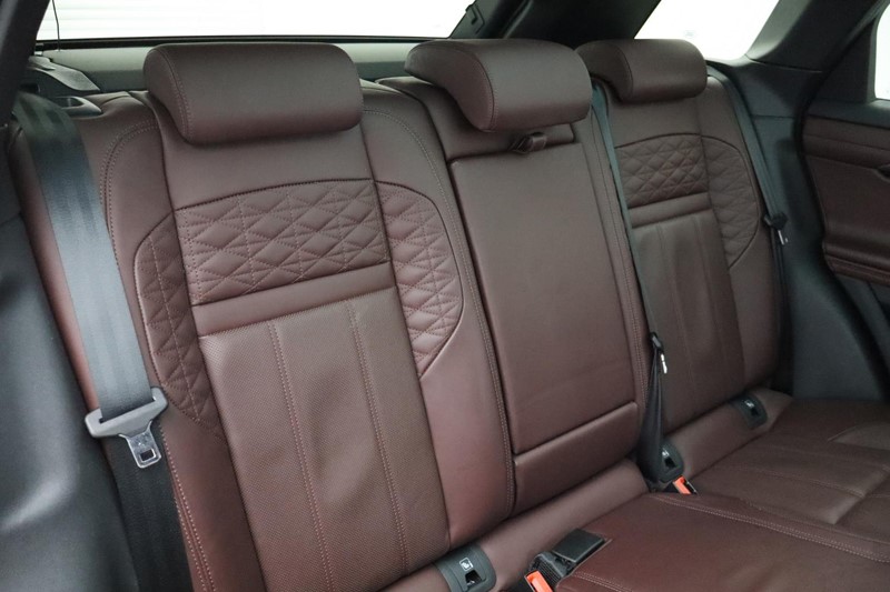 2022 (22) LAND ROVER RANGE ROVER EVOQUE 1.5 P300e Autobiography 5dr Auto 5035138