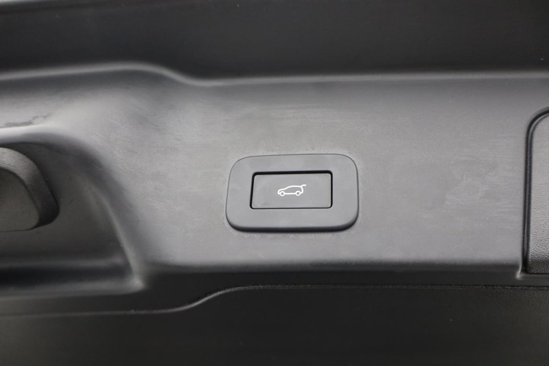 2022 (22) LAND ROVER RANGE ROVER EVOQUE 1.5 P300e Autobiography 5dr Auto 5035147