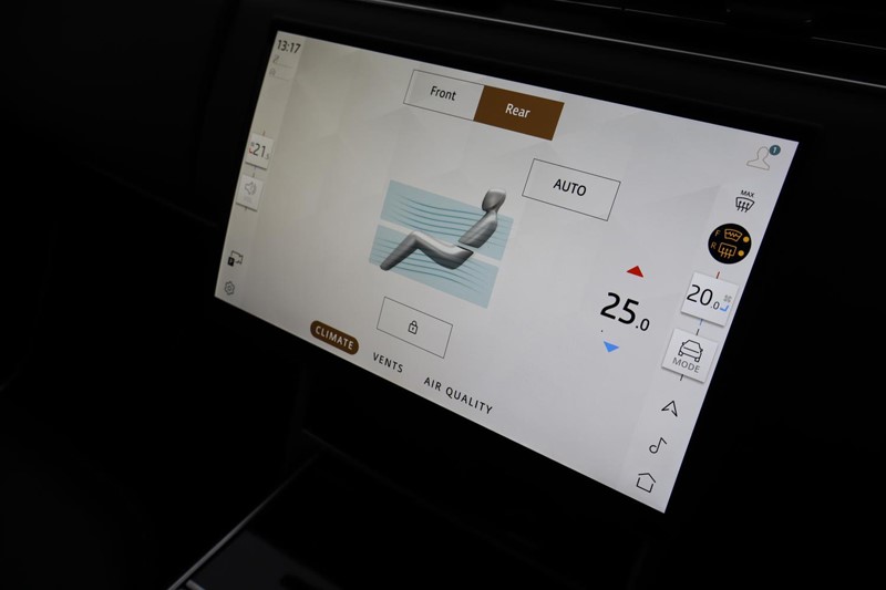 2024 (24) LAND ROVER RANGE ROVER 3.0 D300 HSE 4dr Auto 5049118