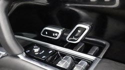 2024 (24) LAND ROVER RANGE ROVER 3.0 D300 HSE 4dr Auto 5049105