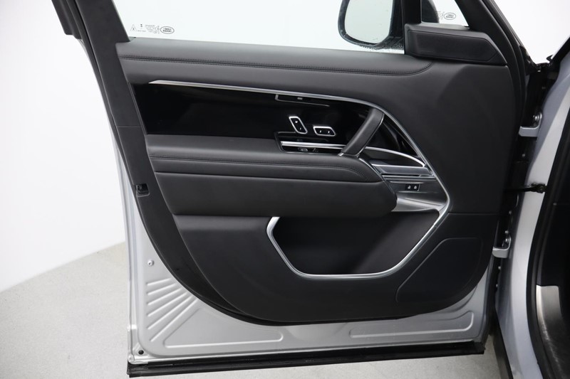 2024 (24) LAND ROVER RANGE ROVER 3.0 D300 HSE 4dr Auto 5049098