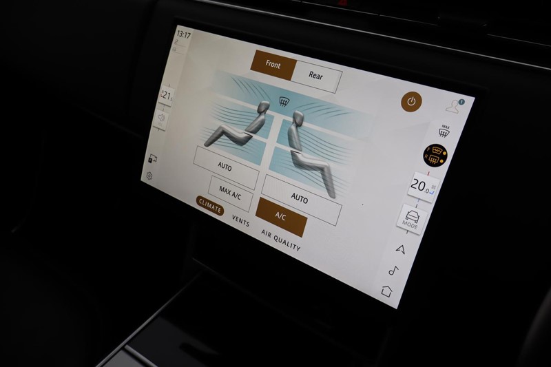 2024 (24) LAND ROVER RANGE ROVER 3.0 D300 HSE 4dr Auto 5049117