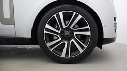 2024 (24) LAND ROVER RANGE ROVER 3.0 D300 HSE 4dr Auto 5049102