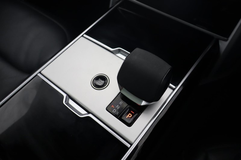 2024 (24) LAND ROVER RANGE ROVER 3.0 D300 HSE 4dr Auto 5049107