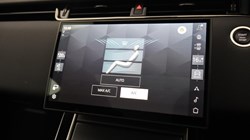 2026 (75) LAND ROVER RANGE ROVER EVOQUE 2.0 D200 Dynamic SE 5dr Auto 5561710