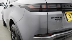 2021 (21) LAND ROVER RANGE ROVER EVOQUE 2.0 D200 Autobiography 5dr Auto 5080111