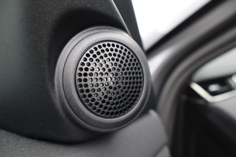 2023 (23) LAND ROVER RANGE ROVER EVOQUE 2.0 D200 R-Dynamic S 5dr Auto 5066535