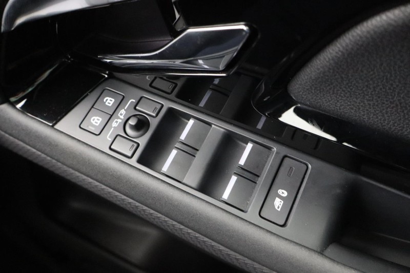 2023 (23) LAND ROVER RANGE ROVER EVOQUE 2.0 D200 R-Dynamic S 5dr Auto 5066576