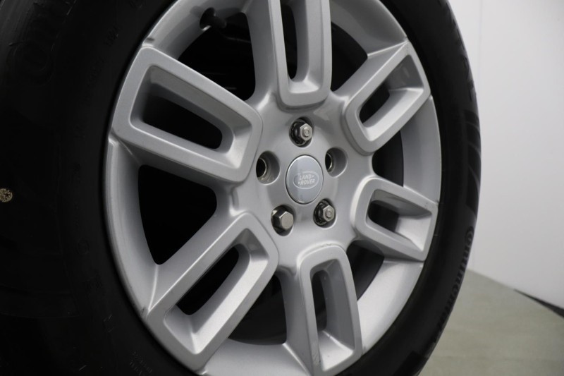 2025 (25) LAND ROVER COMMERCIAL DEFENDER 3.0 D250 Hard Top S Auto [3 Seat] 5099770