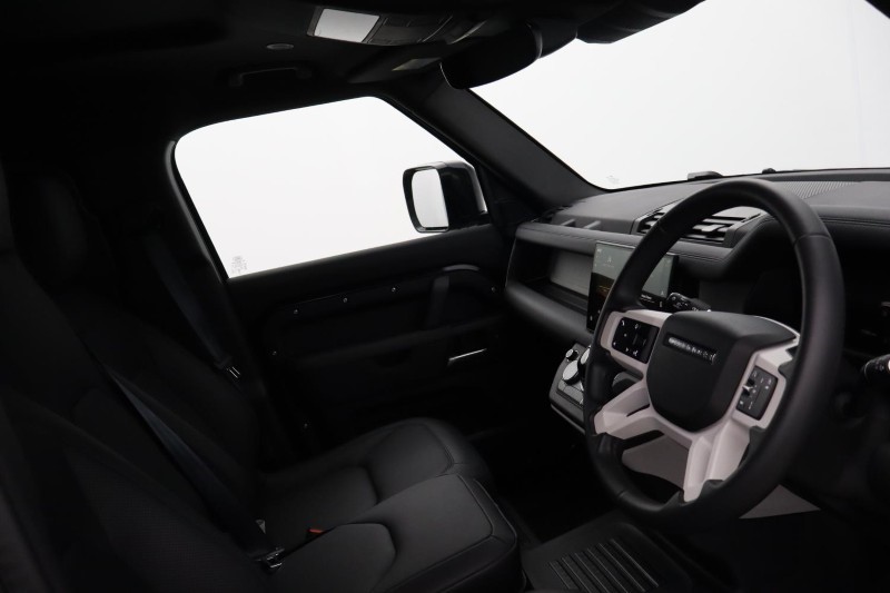 2025 (25) LAND ROVER COMMERCIAL DEFENDER 3.0 D250 Hard Top S Auto [3 Seat] 5099803