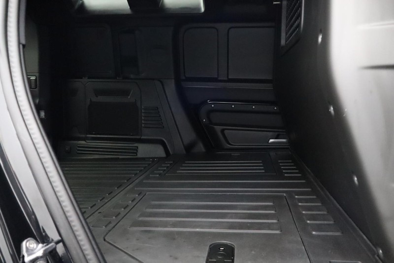 2025 (25) LAND ROVER COMMERCIAL DEFENDER 3.0 D250 Hard Top S Auto [3 Seat] 5099785