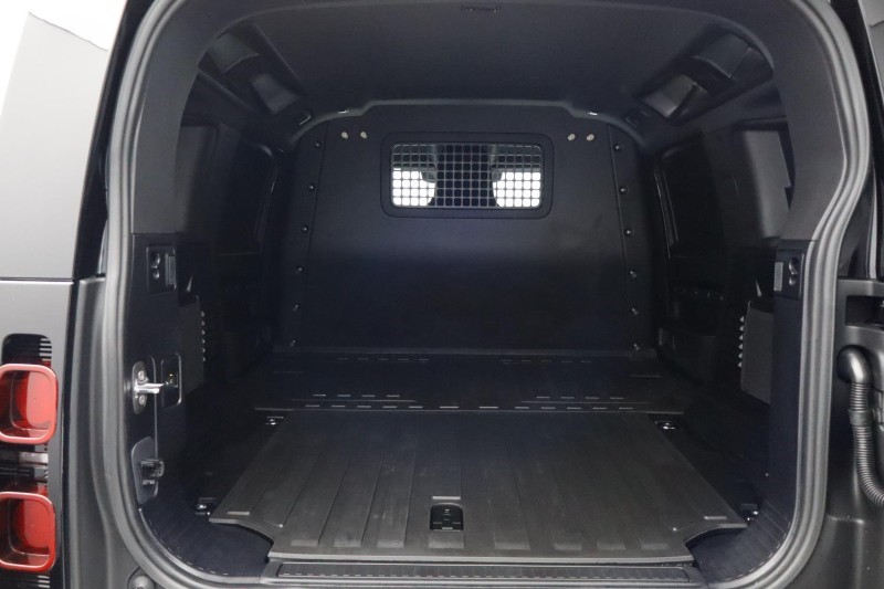 2025 (25) LAND ROVER COMMERCIAL DEFENDER 3.0 D250 Hard Top S Auto [3 Seat] 5099775