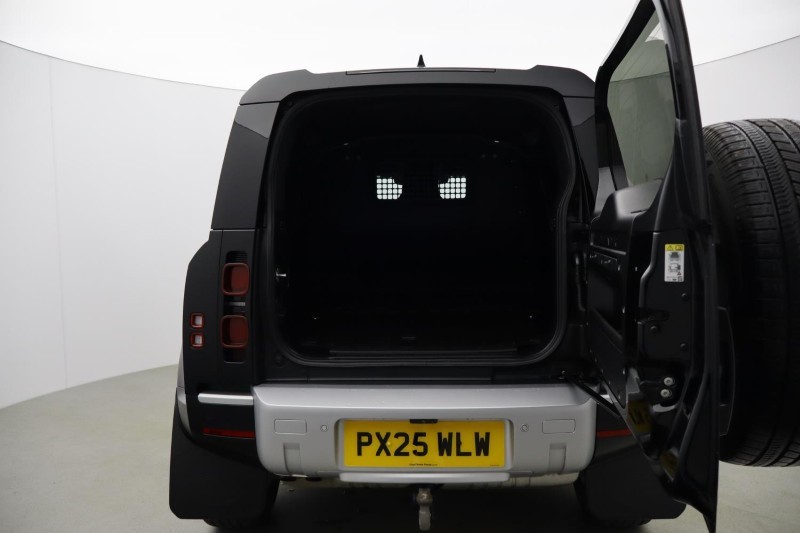 2025 (25) LAND ROVER COMMERCIAL DEFENDER 3.0 D250 Hard Top S Auto [3 Seat] 5099774
